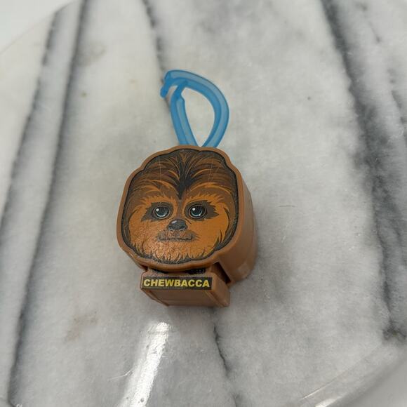 Star Wars 2019 Chewbacca keychain - Picture 2 of 5